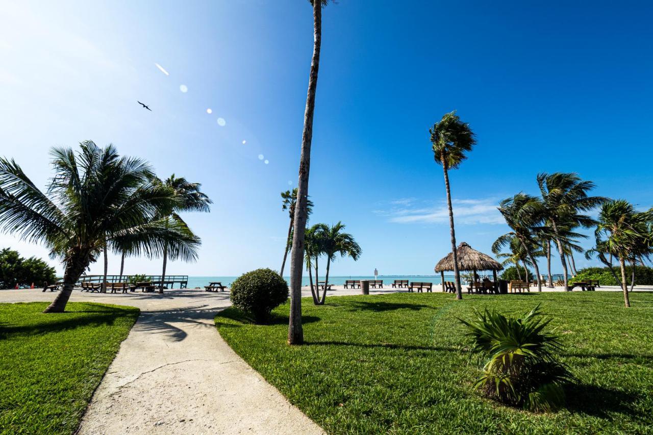 Key Colony Beach Newly Renovated 3Br2Ba Duplex With Private Dockヴィラ エクステリア 写真