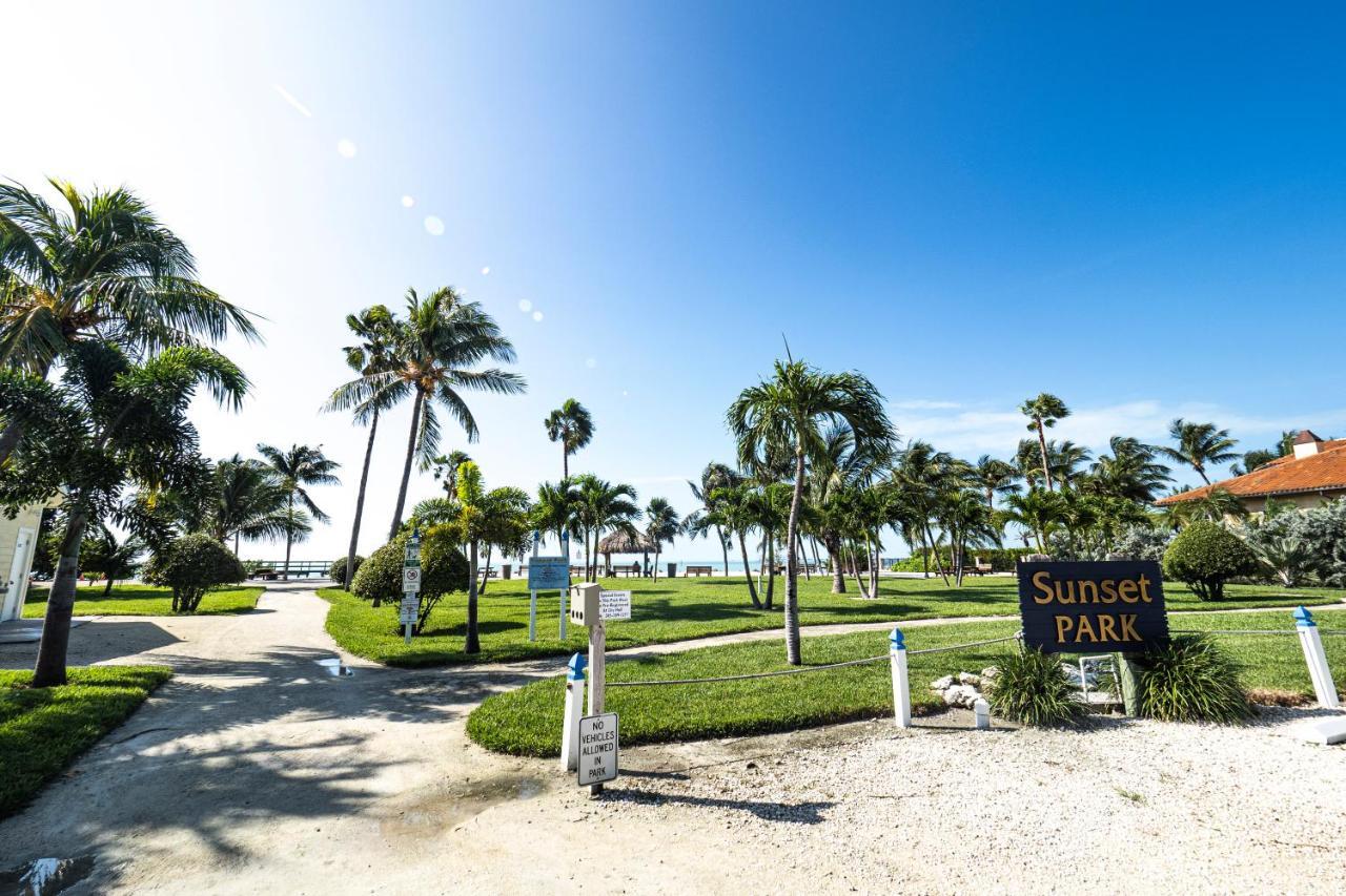 Key Colony Beach Newly Renovated 3Br2Ba Duplex With Private Dockヴィラ エクステリア 写真